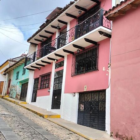 Kukulkan Hostal San Cristóbal de Las Casas Exteriör bild