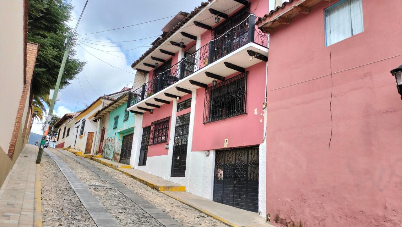 Kukulkan Hostal San Cristóbal de Las Casas Exteriör bild